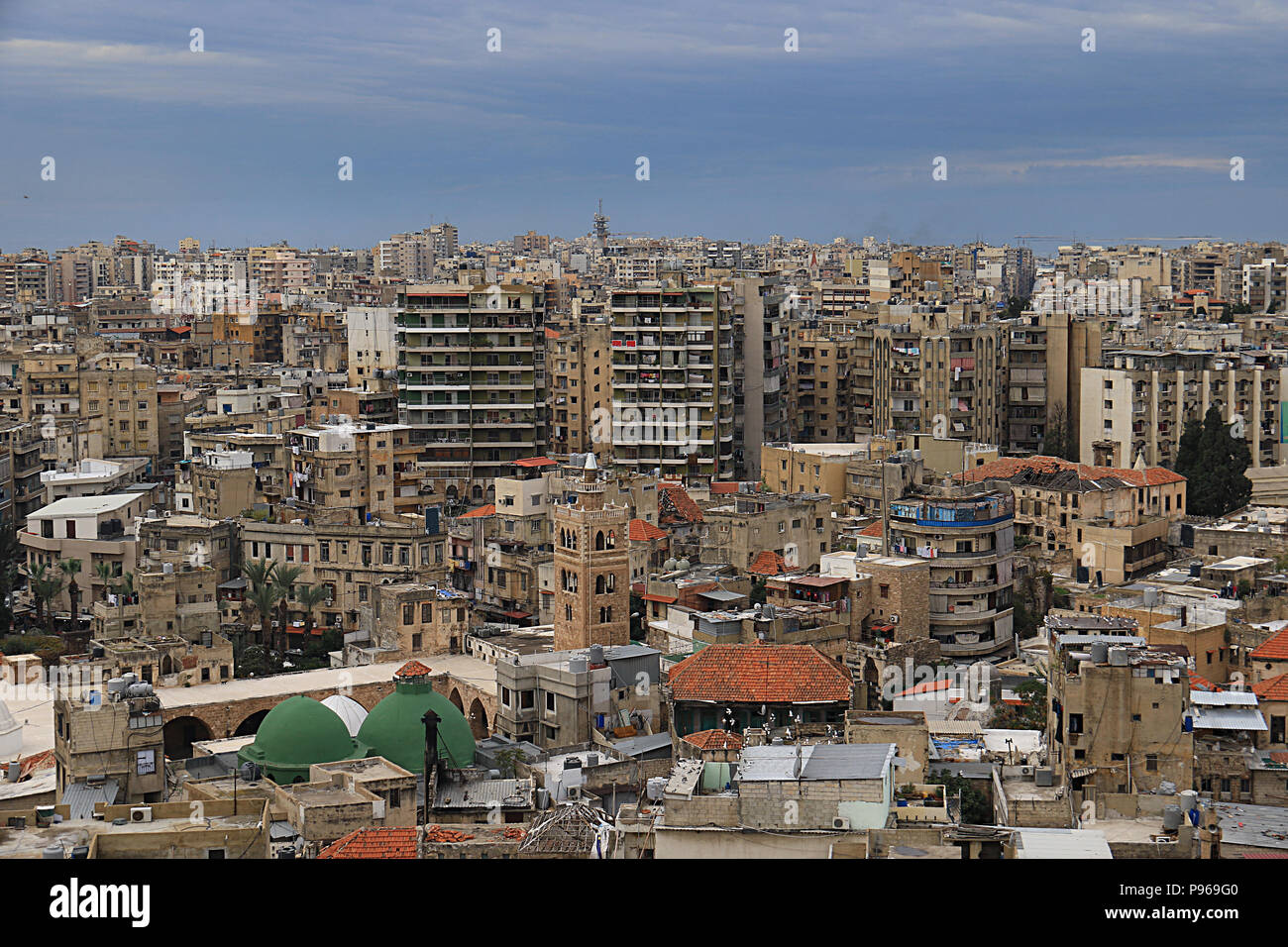 Un panorama della città di Tripoli edifici residenziali in Libano. Foto Stock