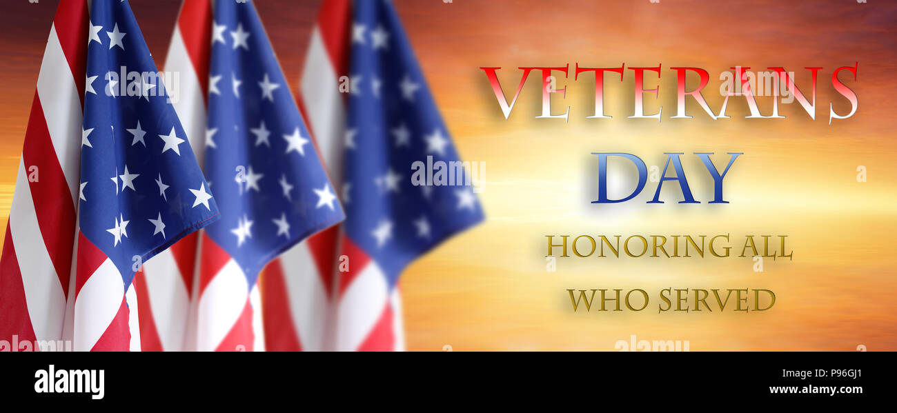 Tre bandierine americane nel cielo. Veterani del giorno Foto Stock