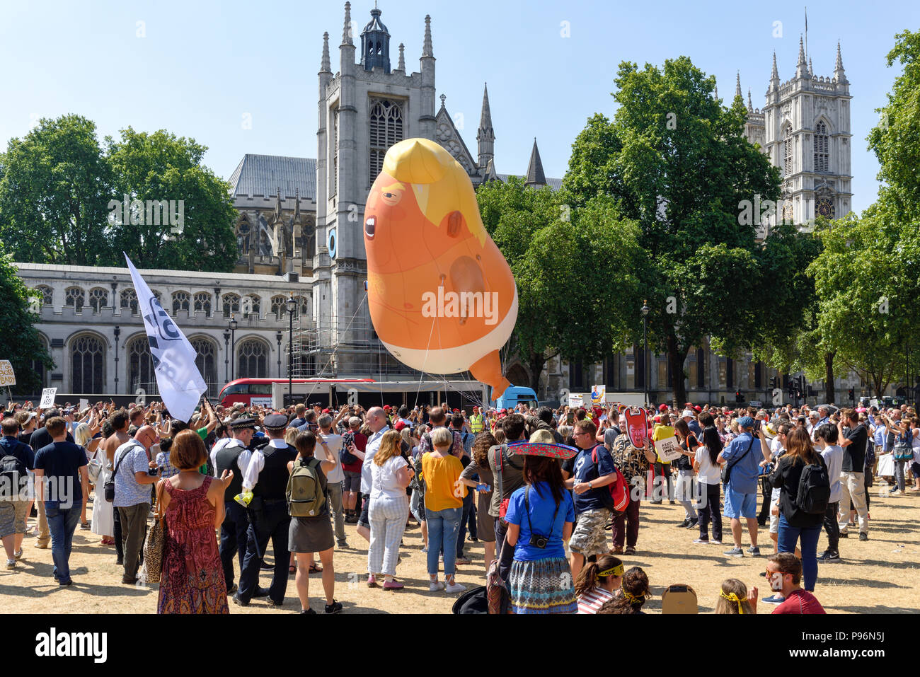 Presidente dell'America Donald Trump visita a Londra il 13 luglio 2018.Anti-Trump sostenitori marzo attraverso il centro di Londra. Foto Stock