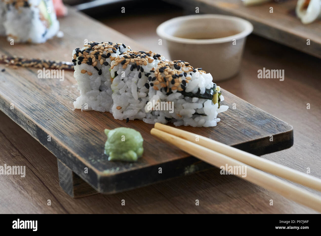 Gruppo di delizioso sushi Foto Stock