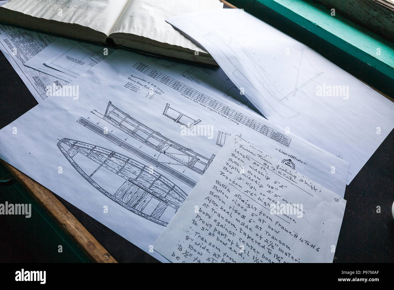 Copia delle specifiche originali per un fiume Fraser Skiff barca da pesca del Britannia Boat Yard in Steveston, British Columbia Foto Stock