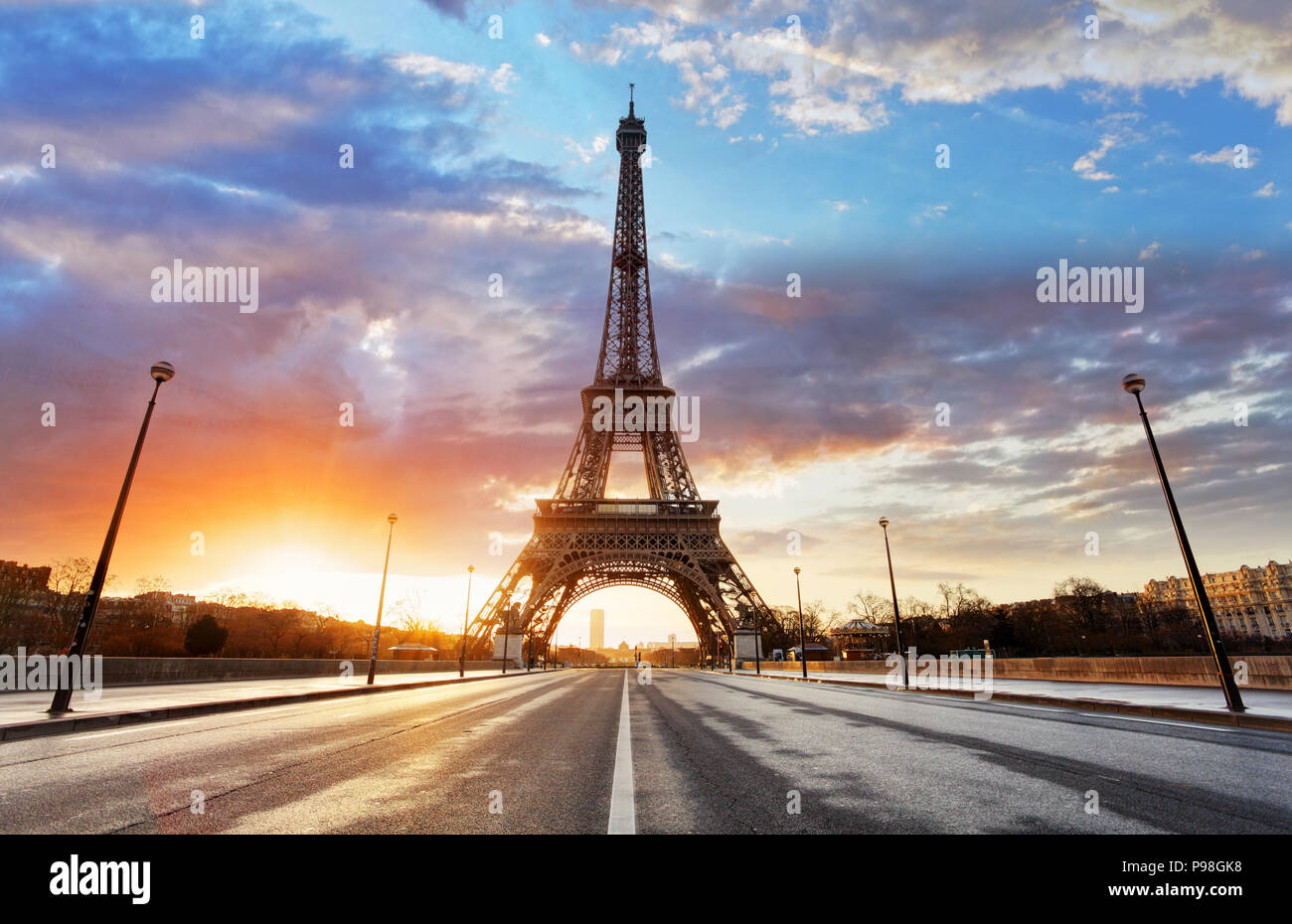 Sunrise a Parigi, con la Torre Eiffel Foto Stock