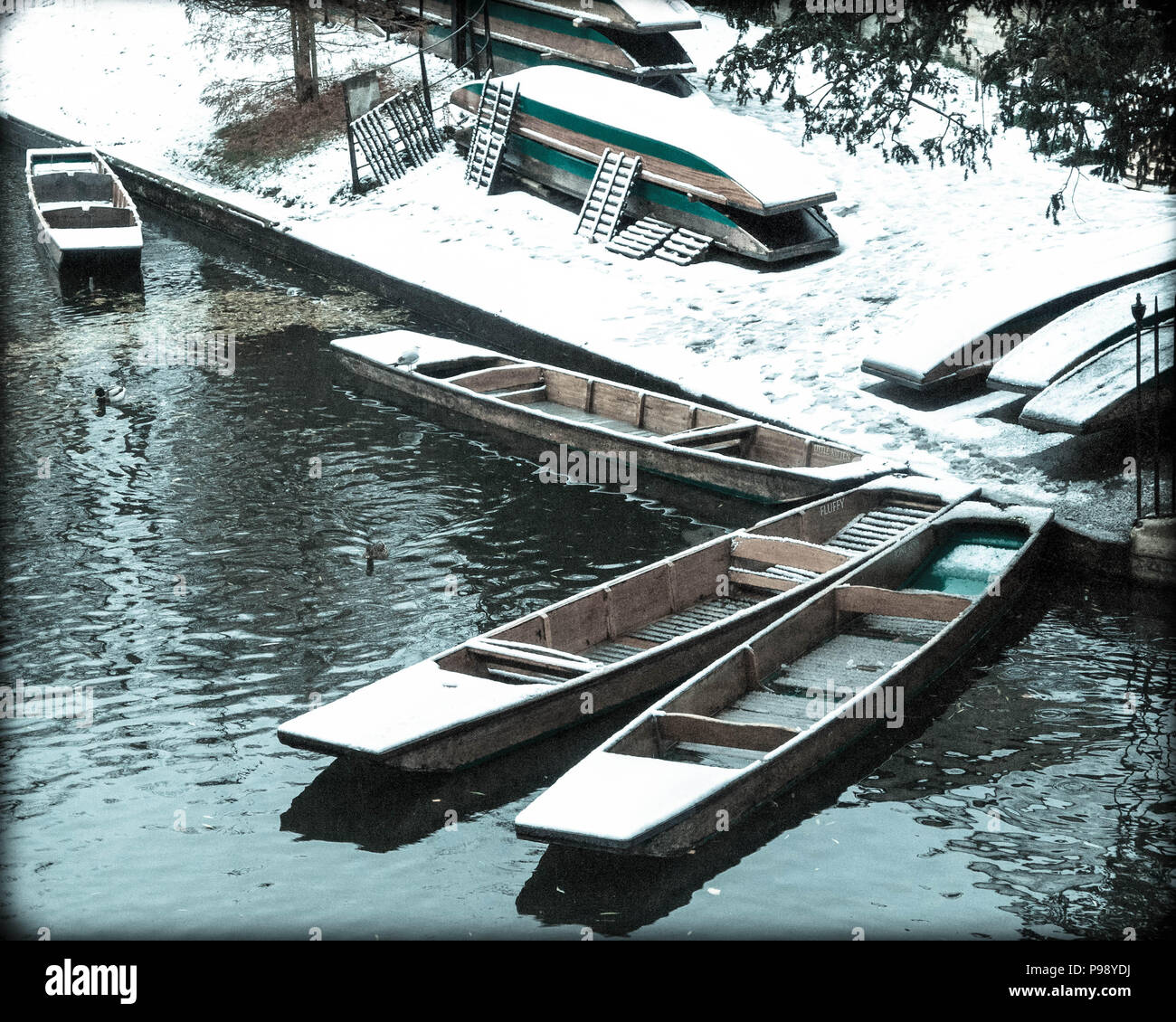 Cambridge fiume sterline nella neve Foto Stock