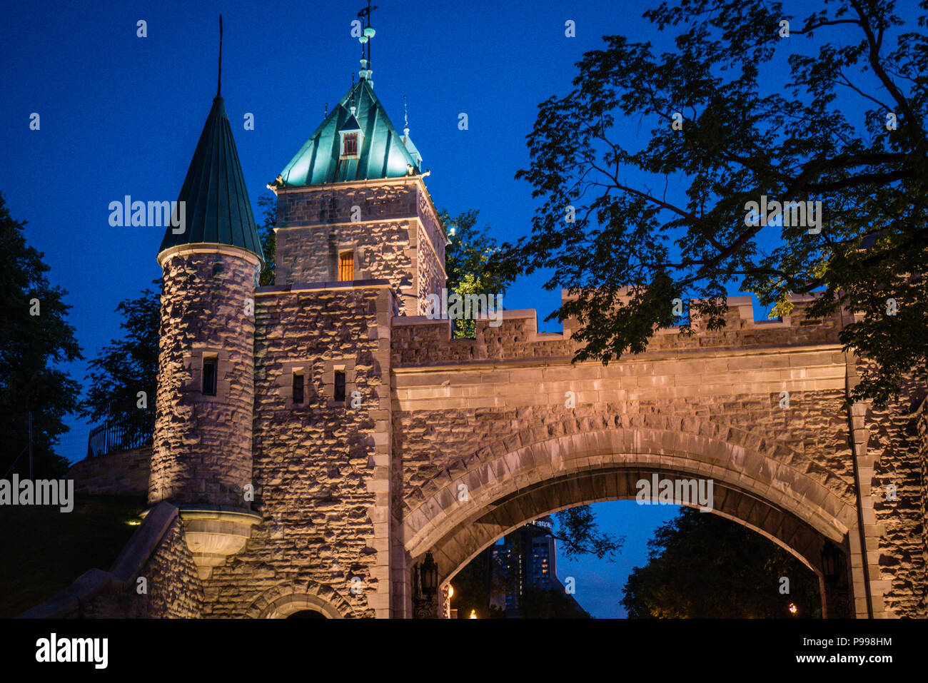 Cancello st louis in Quebec City di notte Foto Stock
