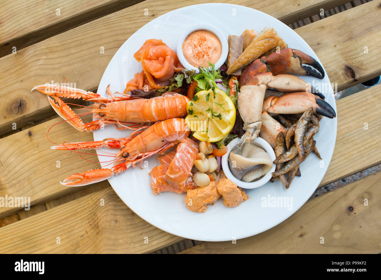 Scottish piatto di frutti di mare al fresco in una giornata di sole Foto Stock