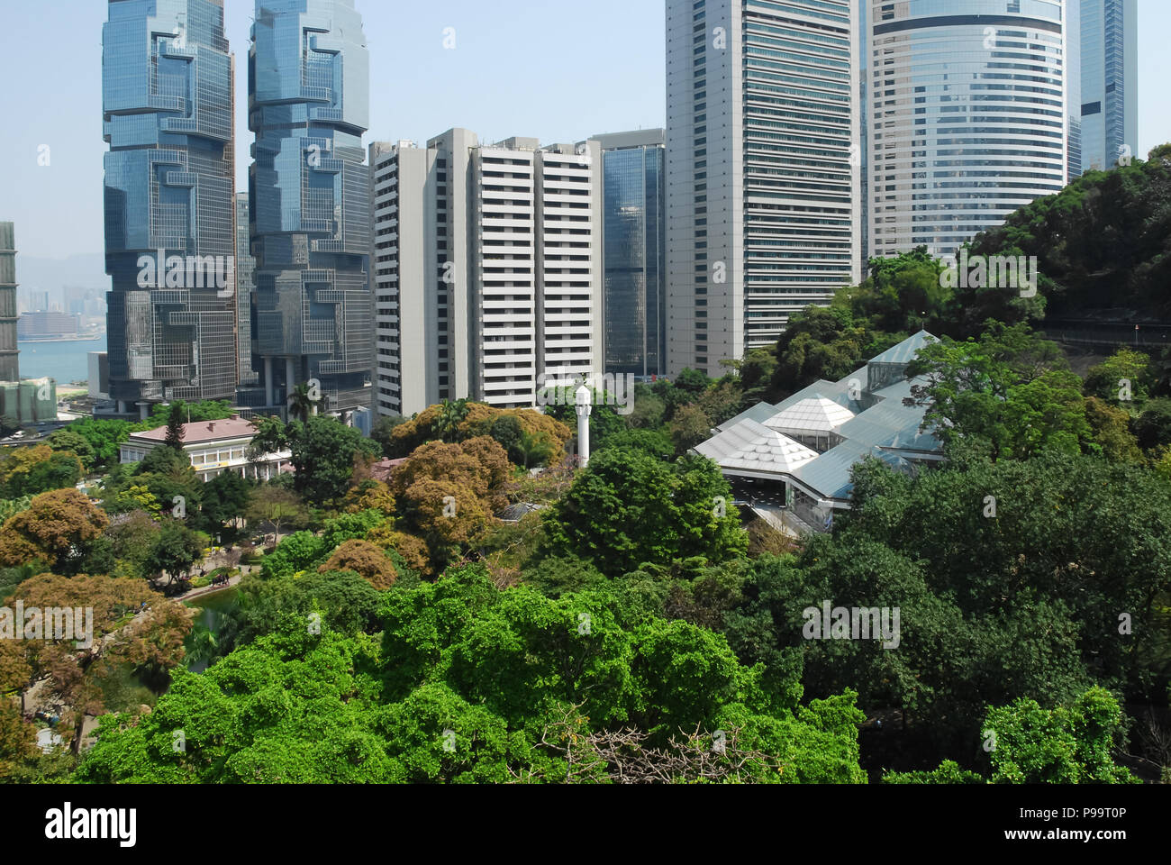 Parco e costruzione di Hong kong Foto Stock