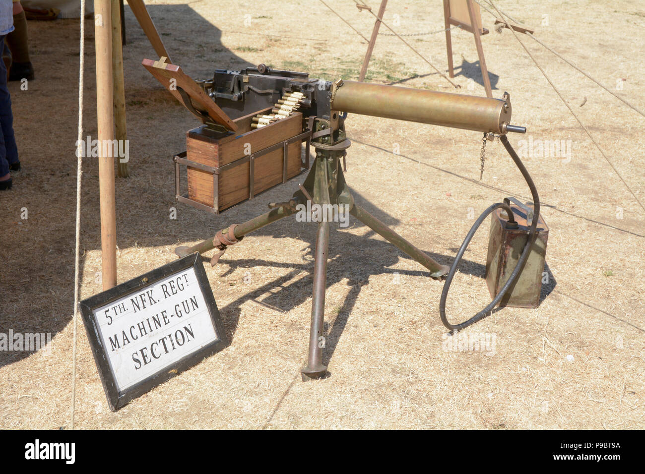 Vickers heavy machine gun - uno dei più efficaci strumenti di uccisione della Grande Guerra - sul display in corrispondenza di guerra mondiale una rievocazione evento Foto Stock