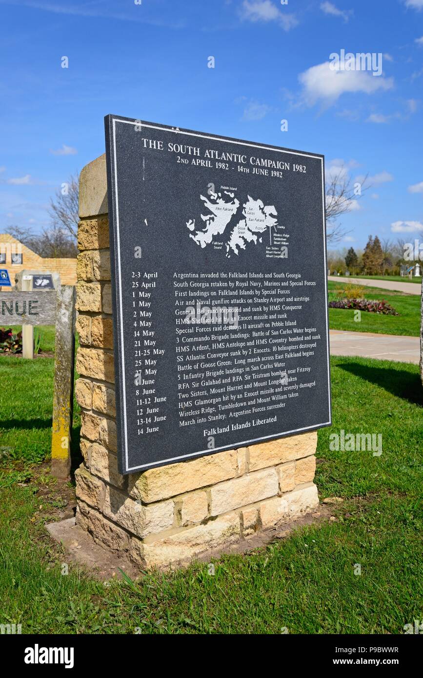 Atlantico Sud Campagna 1982 memorial presso il National Memorial Arboretum, Alrewas, Staffordshire, Regno Unito, Europa occidentale. Foto Stock