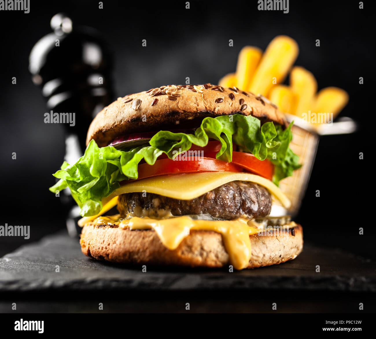 Deliziosi hamburger alla griglia Foto Stock