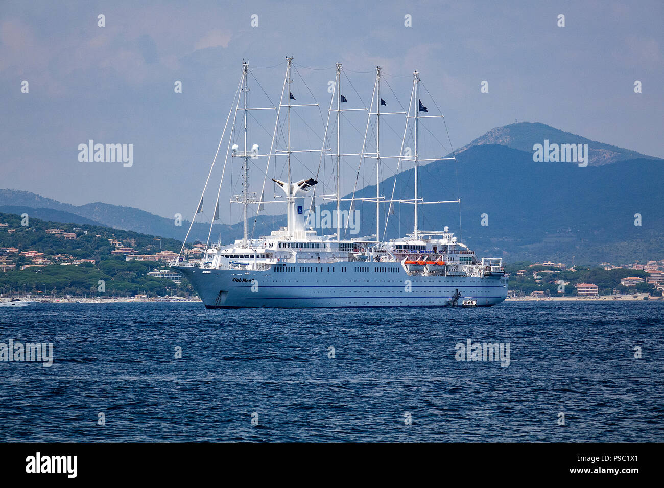 Club Med 2 Barca a vela sulla Costa Azzurra in Il sud della Francia Foto  stock - Alamy