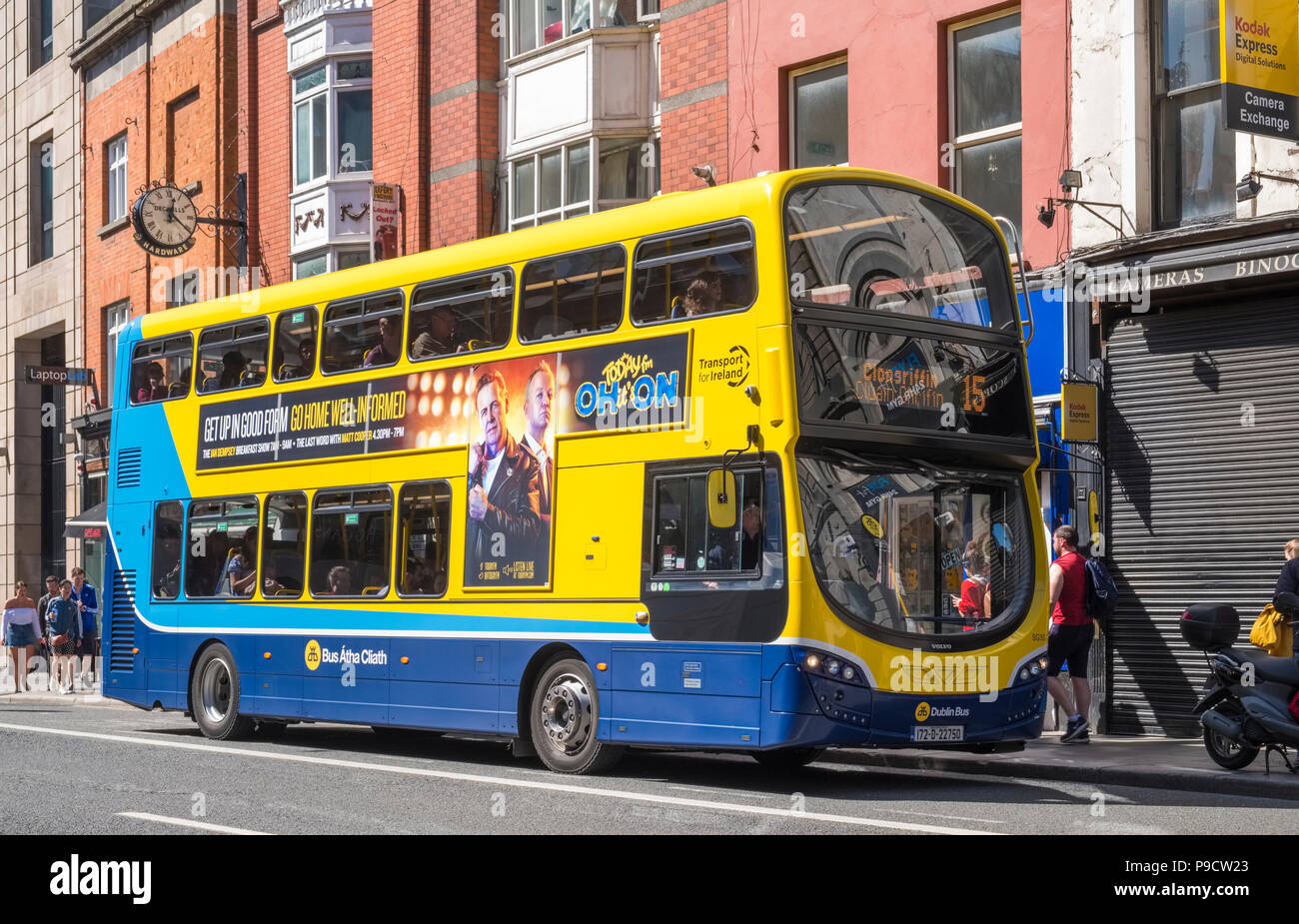 Un autobus di Dublino nel centro della città di Dublino, Irlanda, Europa Foto Stock