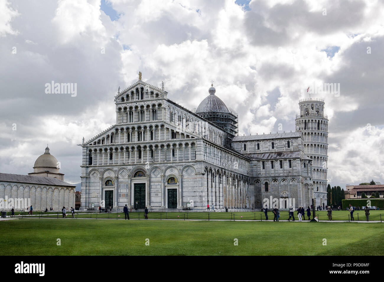 Pisa, Toscana, Italia, riconosciuto come un importante centro europeo di arte medievale e uno dei migliori complessi architettonici del mondo. Nel 1987, Foto Stock