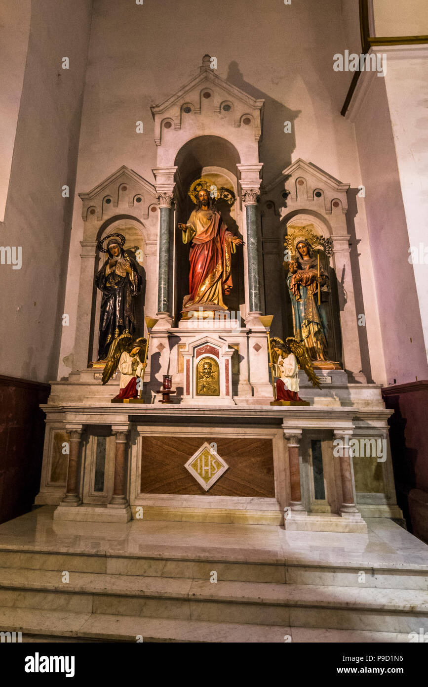 Interno della chiesa di San Jose lustri altare d'oro, scolpiti in legno e dipinti in scaglie dorate. in Panama pronti per la Giornata Mondiale della Gioventù (GMG) 2019 Foto Stock