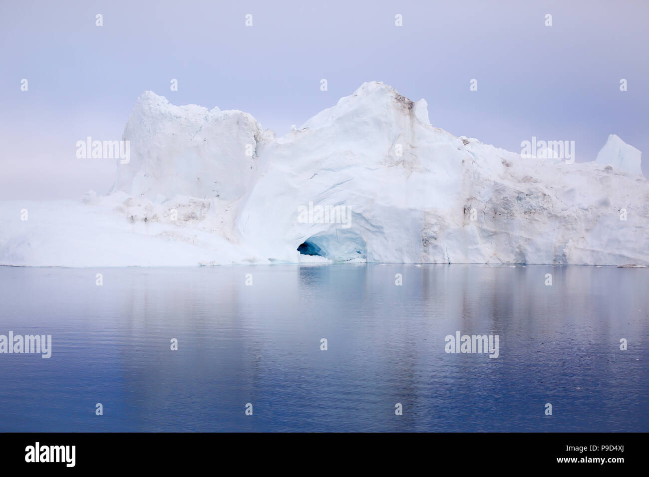 Iceberg in luce sognante, Groenlandia Foto Stock