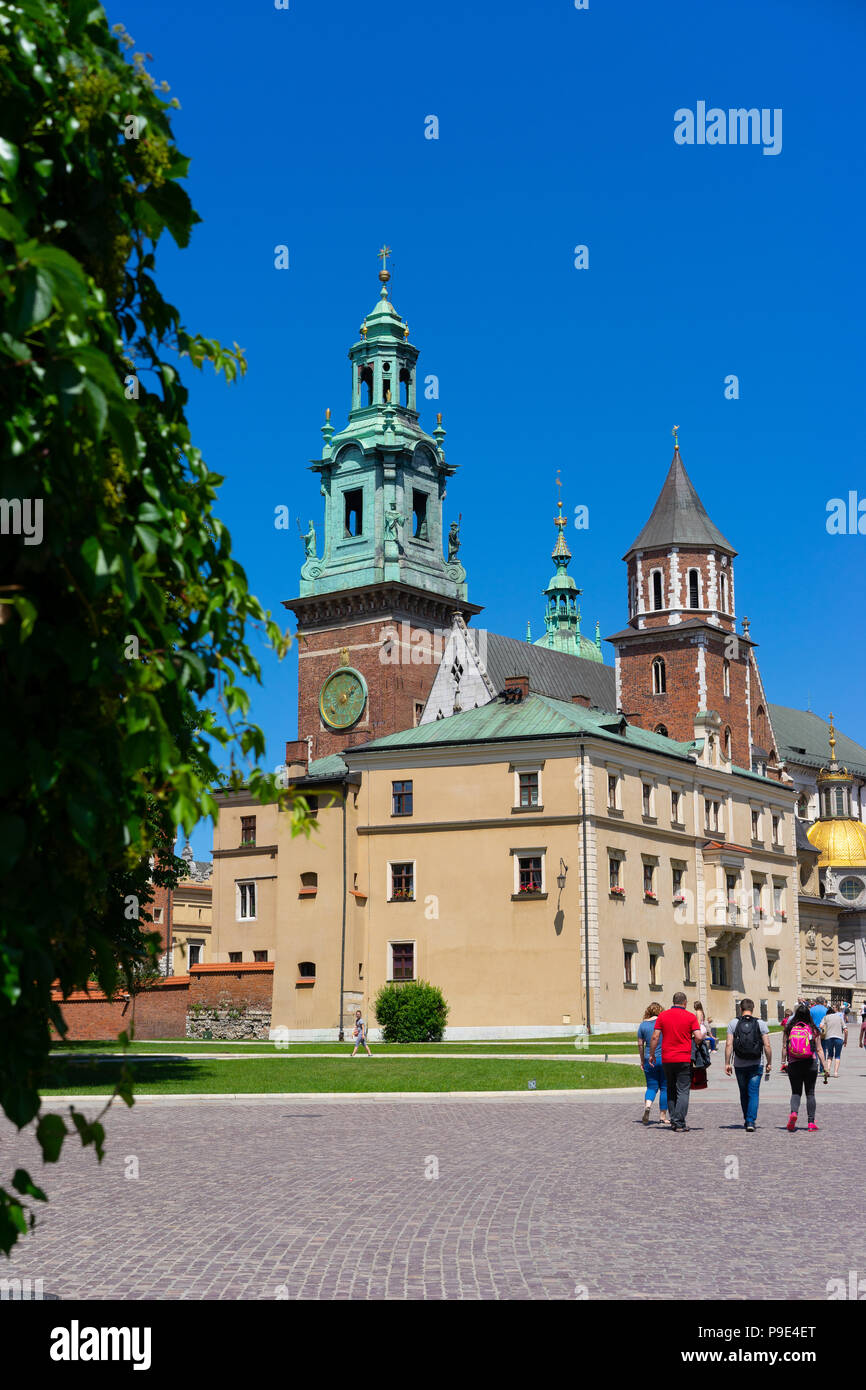 Il cortile principale presso il castello di Wawel, Cracovia in Polonia,l'Europa. Foto Stock