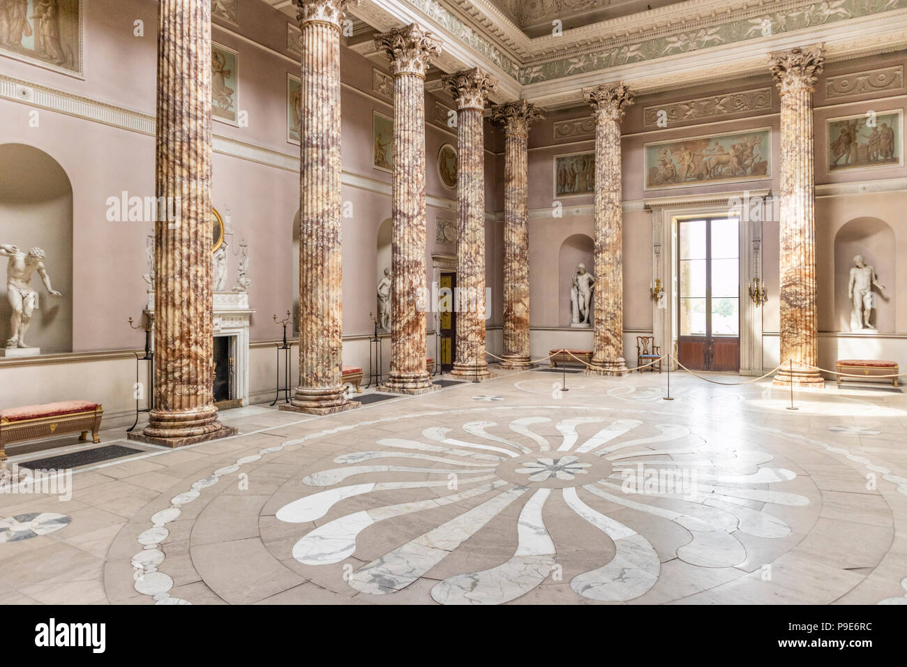La Sala di marmo a Kedleston Hall, DERBYSHIRE REGNO UNITO Foto Stock