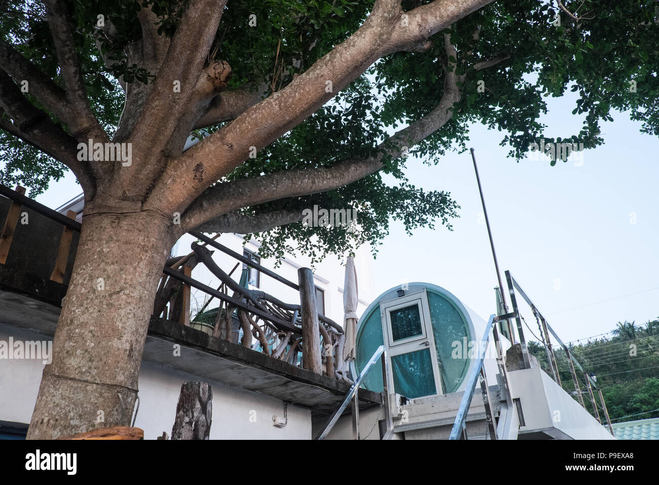 Calcestruzzo,tubi,i tubi,hotel,Xin Lin,Porto,Taitung,Taitung County,Costa Orientale,sud,d,Taipei, Taiwan, Cina,Cinese, Repubblica di Cina,roc,Asia,asiatica, Foto Stock