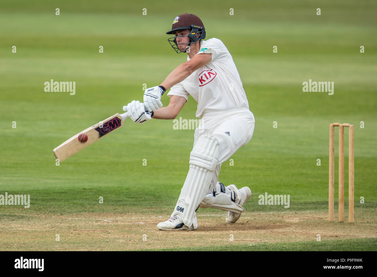 Londra, UK. 18 Luglio, 2018. Jack si colpisce un sei alla battuta per Surrey contro West Indies "A" lato touring al ovale. David Rowe/Alamy Live News Foto Stock