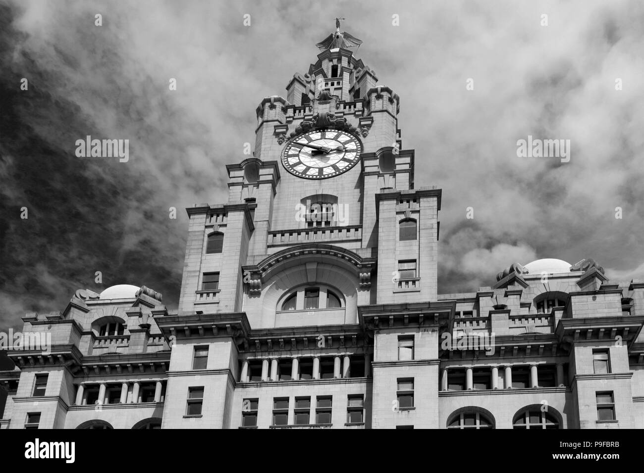 Royal Liver Building, George's Parade, Pier Head, Sito Patrimonio Mondiale dell'UNESCO, Liverpool, Merseyside England, Regno Unito Foto Stock