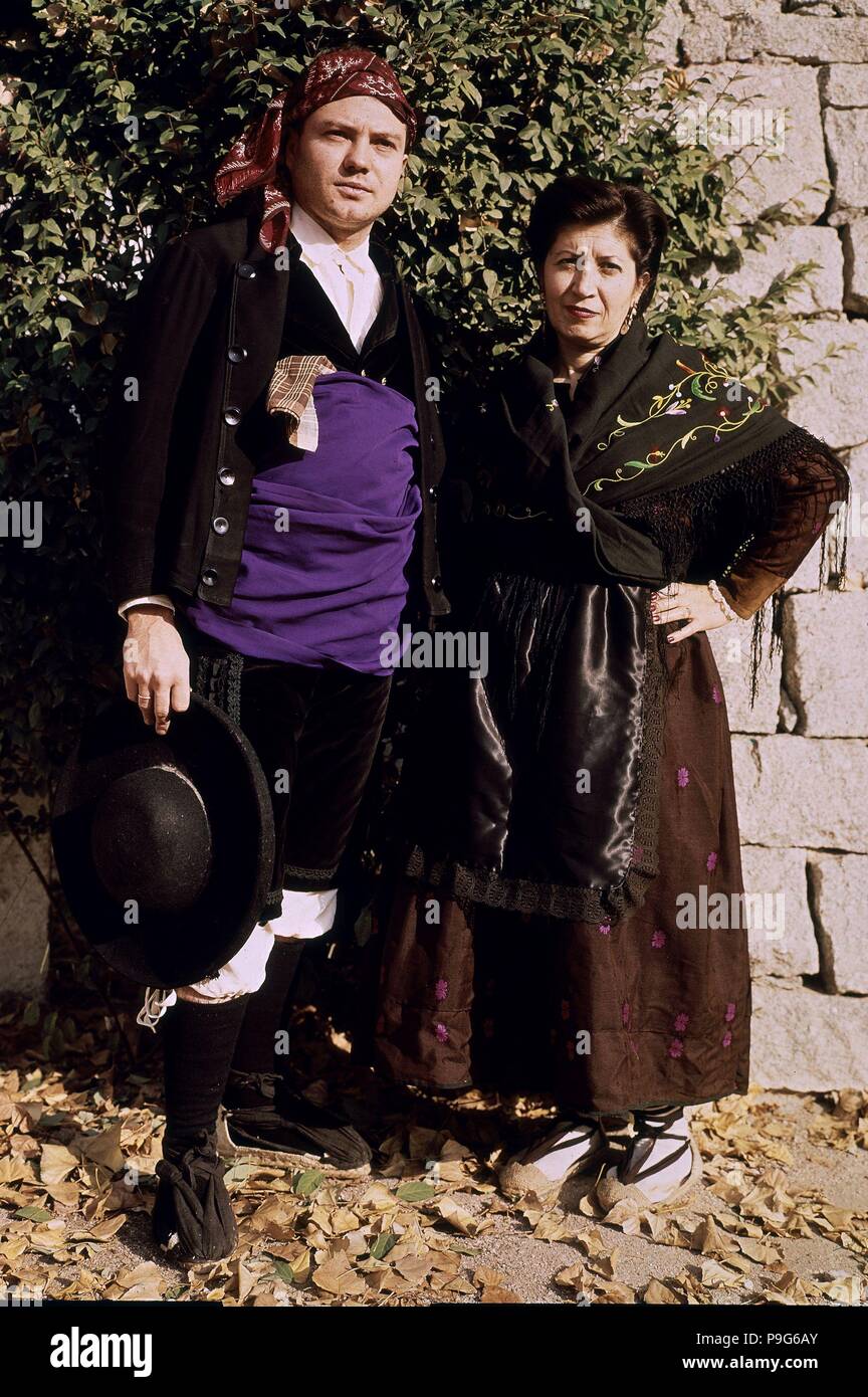 Regionale TRAJE MANOS HOMBRE DE TAUSTE (Zaragoza). Posizione: MUSEO DE ARTE popolare, MADRID, Spagna. Foto Stock