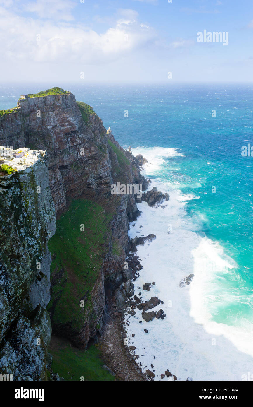 Vista del Capo di Buona Speranza in Sud Africa. Pietra miliare africana. La navigazione Foto Stock