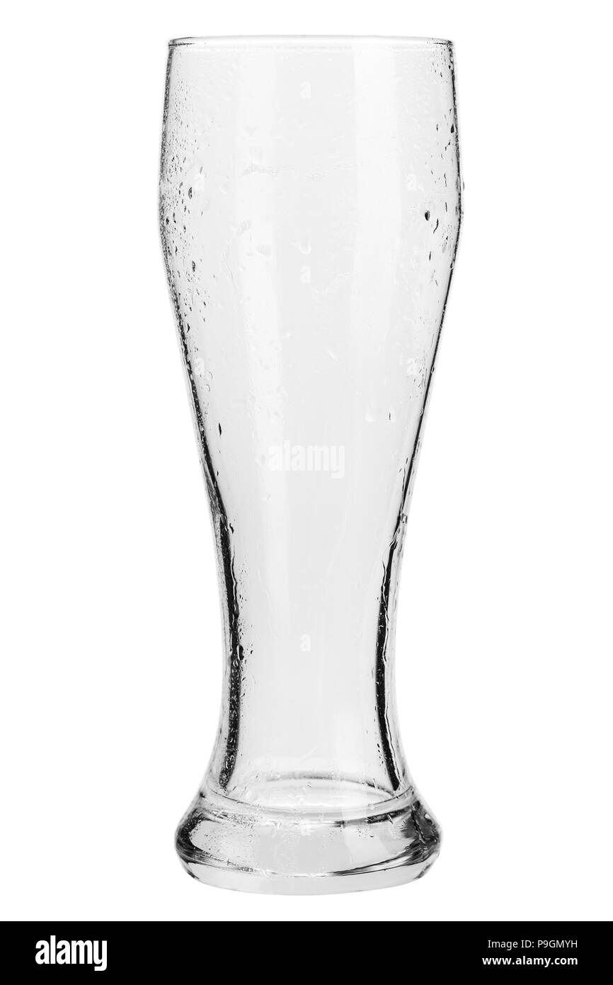 Vuoto utilizzato un bicchiere di birra e non lavato, percorso di clipping, isolato su sfondo bianco, isolato Foto Stock