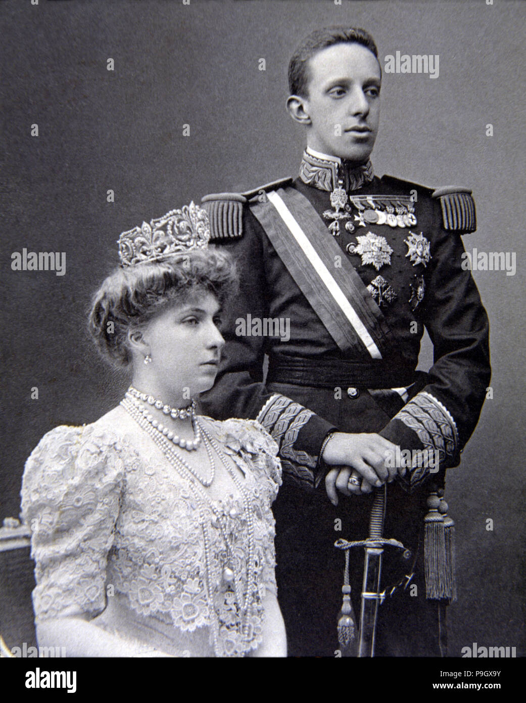 Alfonso XIII, Re di Spagna. (1886-1941), con sua moglie Victoria Eugenia di Battenberg (1887-1969). Foto Stock
