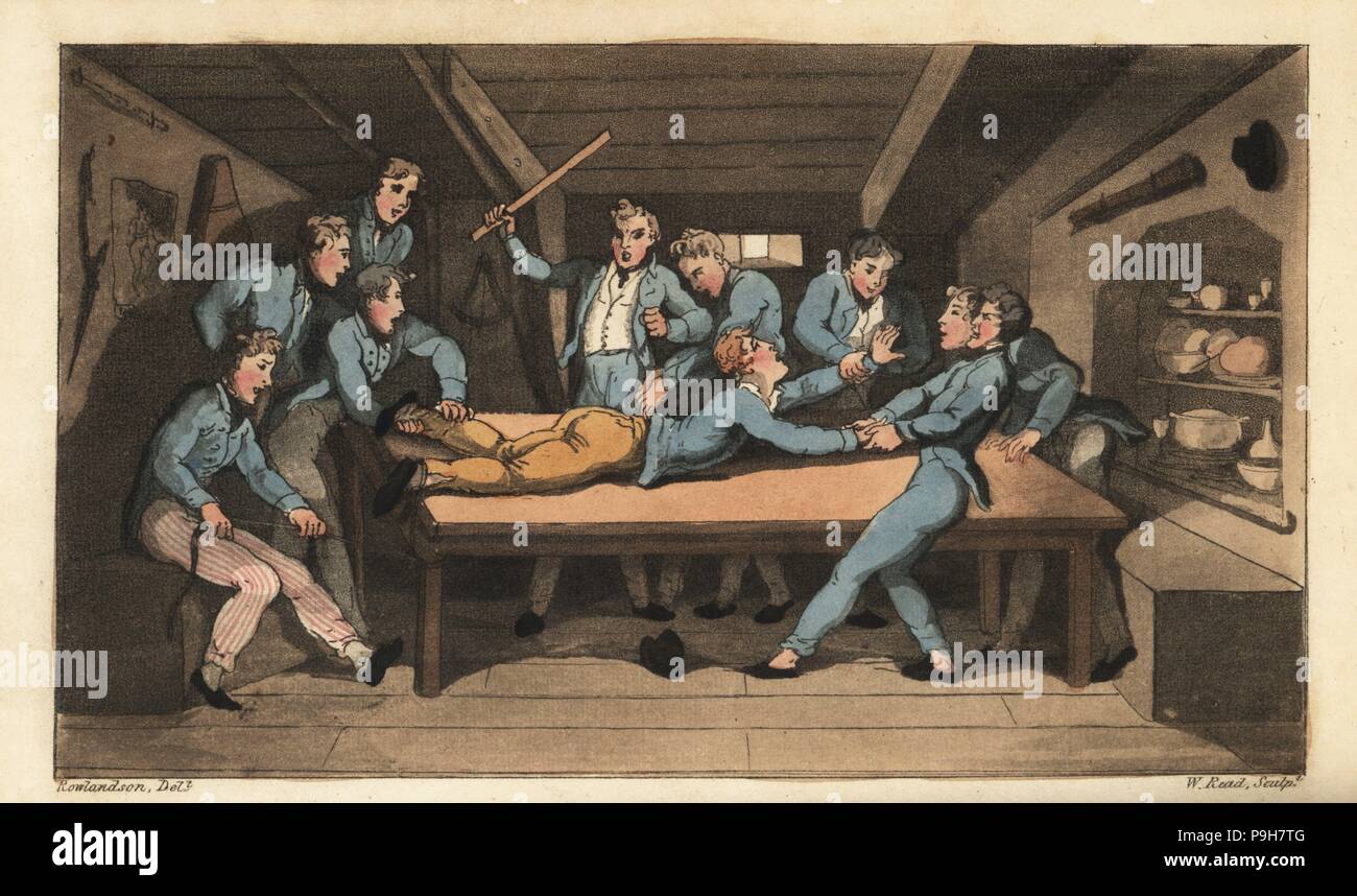 La pena navale di cobbing (thrashing) per rovinare un pasto. Johnny è battuto con un bastone oltre il pasticcio tabella per aggiungere sale al budino. Handcolored incisione su rame di W. Lettura dopo una illustrazione di Thomas Rowlandson da Alfred Burton le avventure di Johnny Newcombe in marina, Simpkin, Londra, 1818. Foto Stock