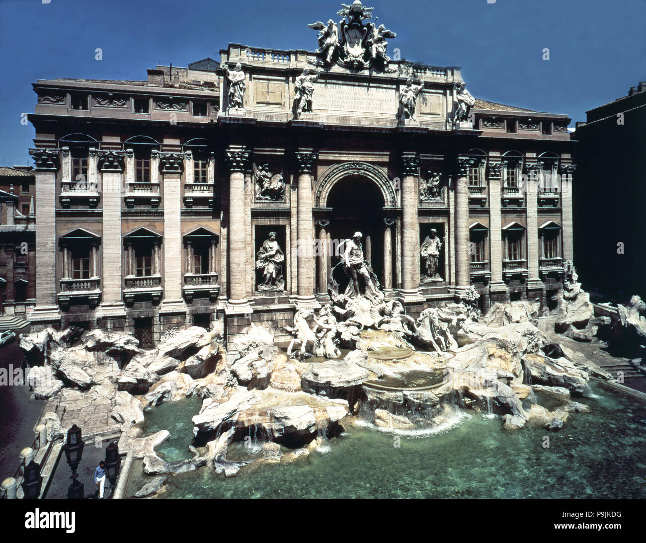 Fontana di Trevi (1732 - 1762), il progetto architettonico di Nicola Salvi con sculture di Pietro B… Foto Stock