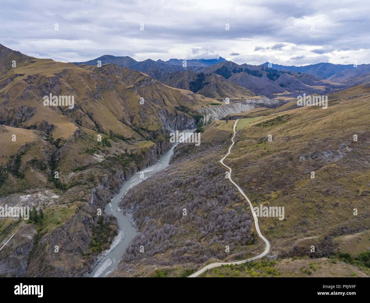 Fiume Shotover in Skippers Canyon, Queenstown, Otago, Isola del Sud, Nuova Zelanda Foto Stock