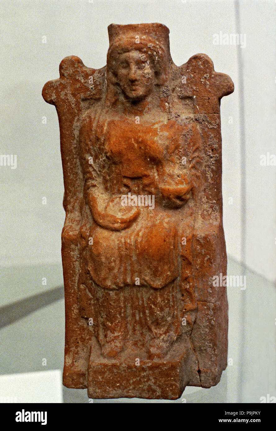 Statuetta di Hera, protettore del parto, un santuario dal Phocis. Foto Stock