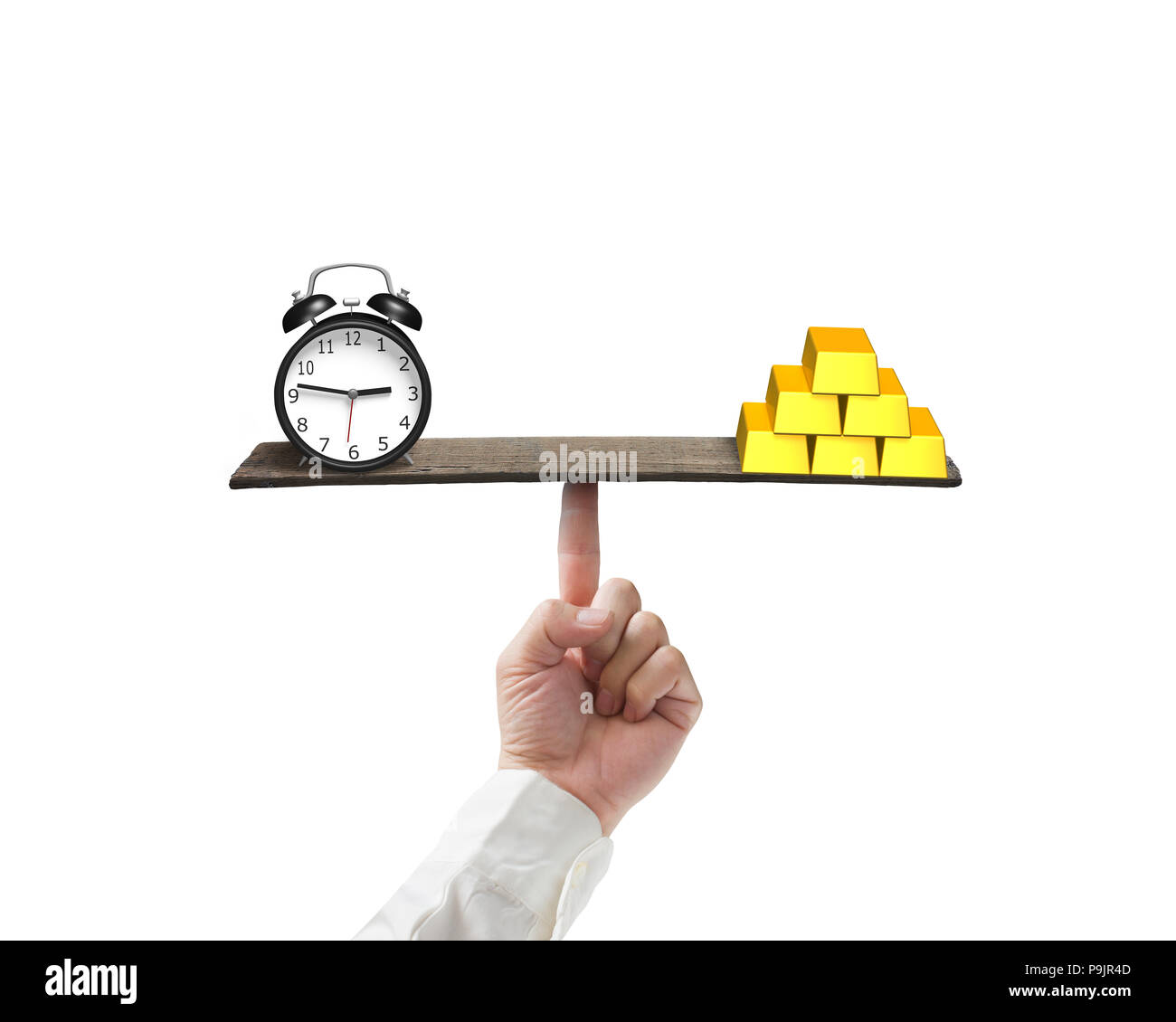 Orologio e bilanciamento di oro sul dito altalena isolati su sfondo bianco Foto Stock