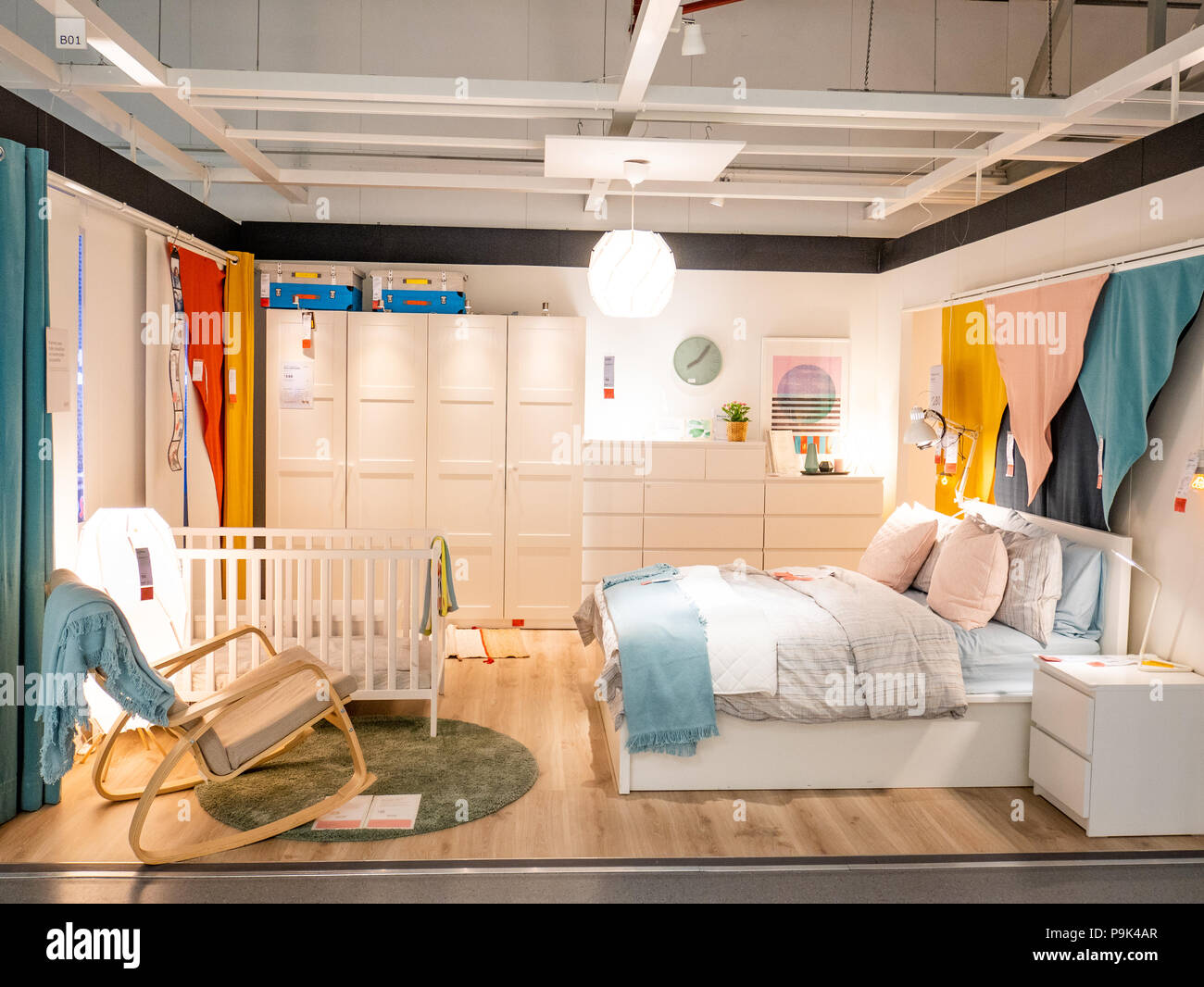 Letto ikea immagini e fotografie stock ad alta risoluzione - Alamy