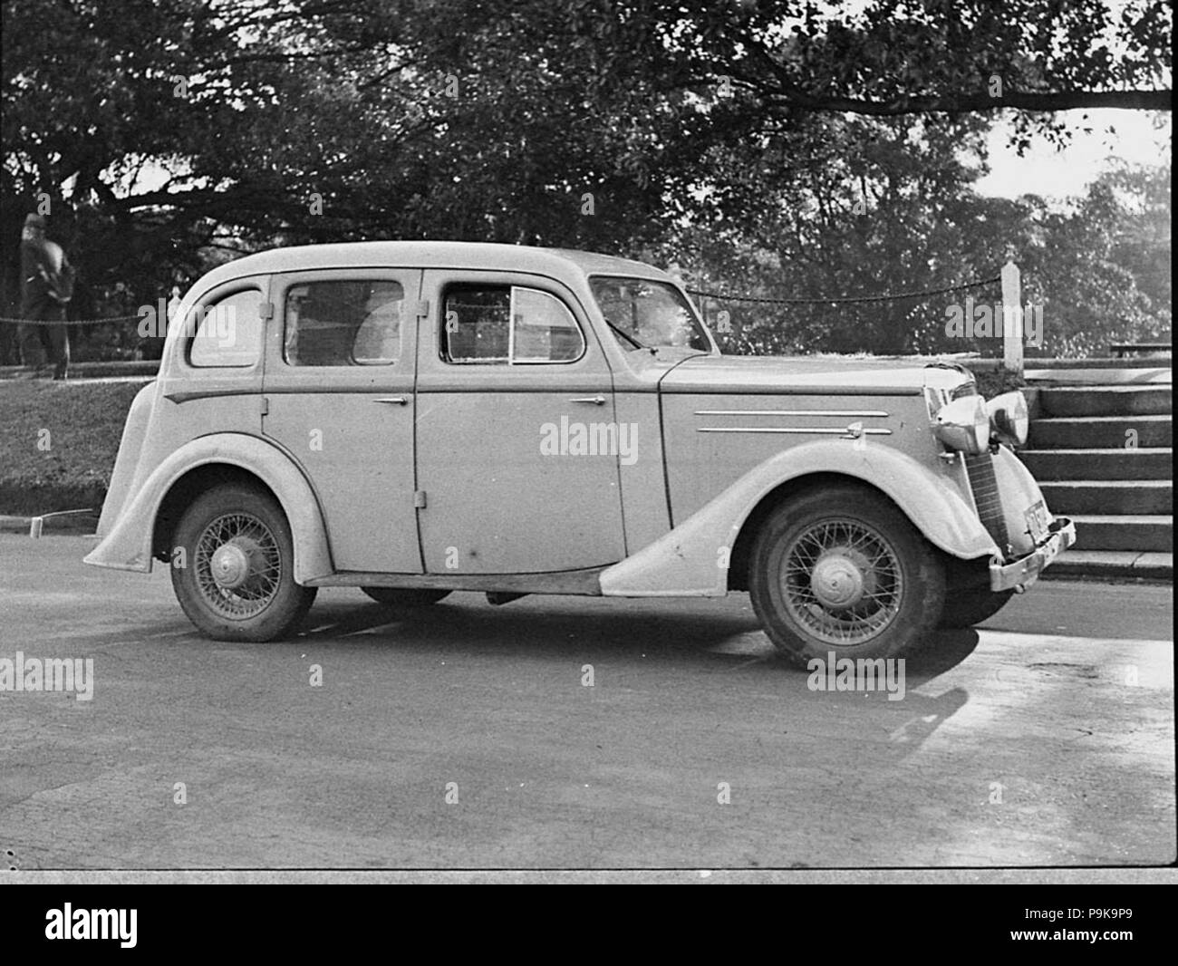 243 SLNSW 20370 1935 Luce dx sei 14 hp Vauxhall corpo berlina da Holdens presi per motori Liberty Foto Stock