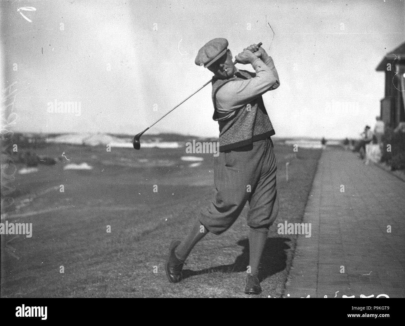 264 42231 SLNSW Mens amateur golf W Longworth swing di pratica Foto Stock