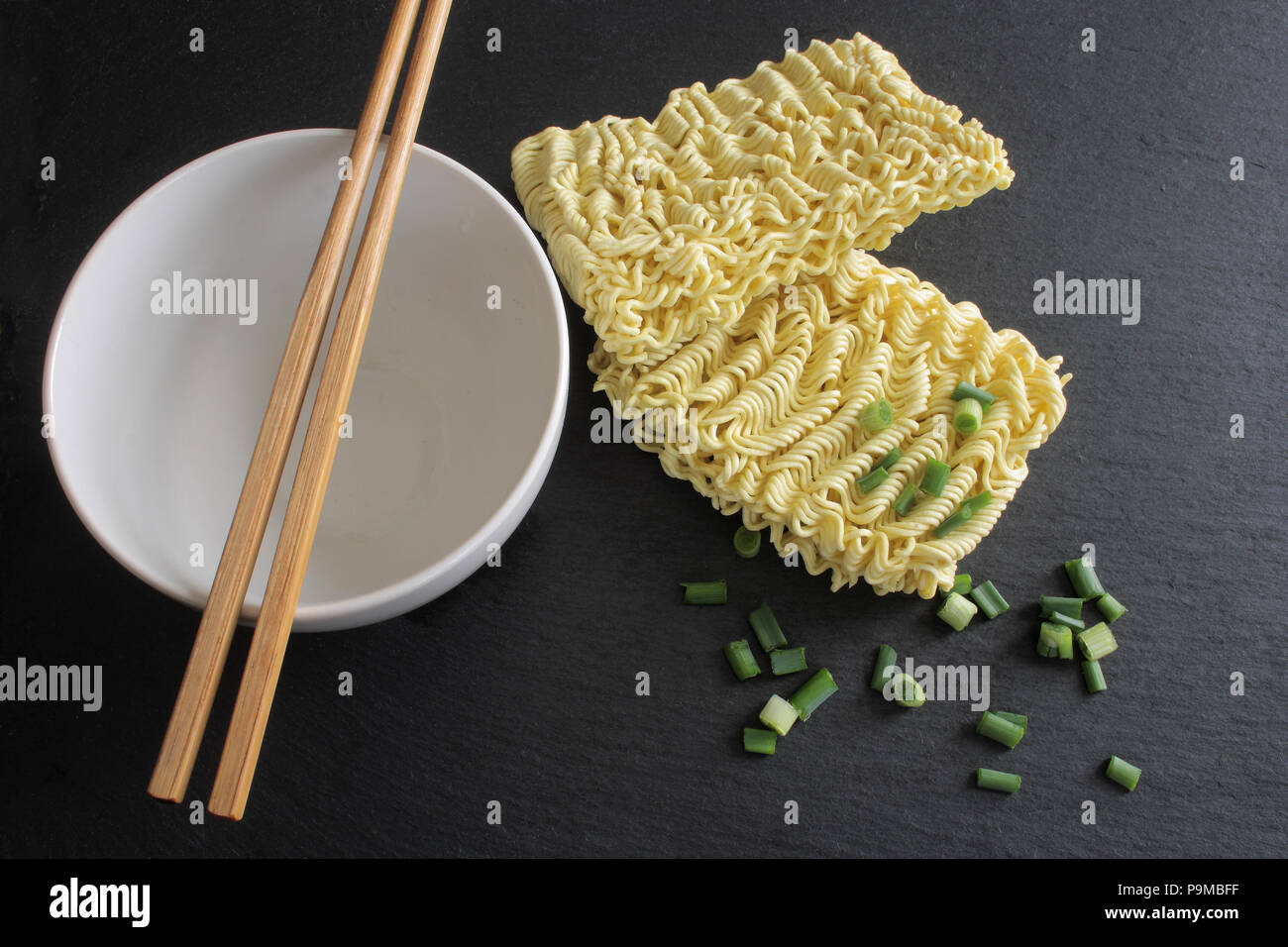 Asciugare spaghetti ramen Foto Stock