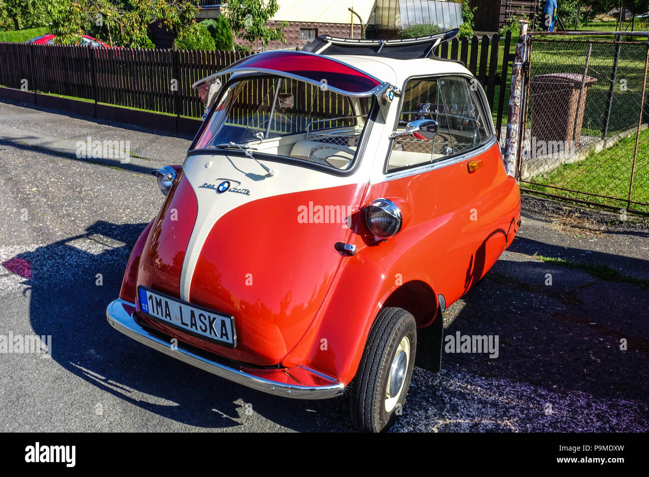 Threee wheeler BMW Isetta 250, Bolla di auto, veterano auto, Repubblica Ceca Foto Stock