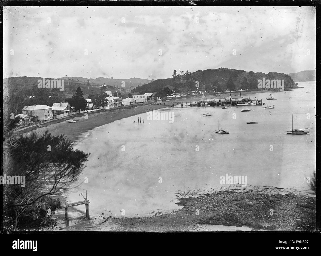 324 vista di Russell lungo la foreshore. ATLIB 286555 Foto Stock