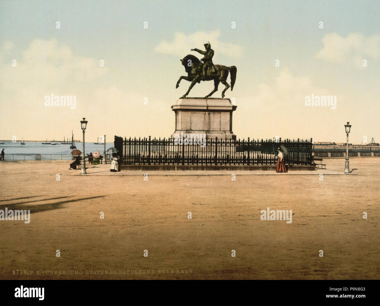 . Inglese: statua di Napoleone I, Cherbourg, Francia Français : Statua de Napoléon Ier, Cherbourg, Francia . tra 1890 e 1905 12 04997 - Statua di Napoleone I, Cherbourg, Francia Foto Stock