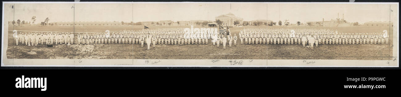 230 ragazzi Summer Camp, Naval Training Station, Hampton Roads, Virginia, Agosto 12, 1920 LCCN2007664298 Foto Stock