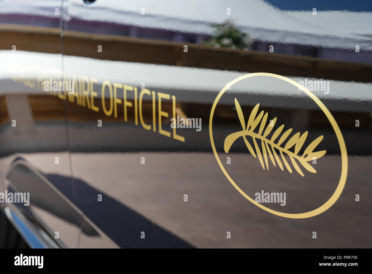 CANNES, Francia - 14 maggio: il Logo del Festival Palace mostrato a maggio 2018 a Cannes, Francia. Il tappeto rosso per la famosa salita di fasi di artisti del Festival Internazionale del Film. Foto Stock