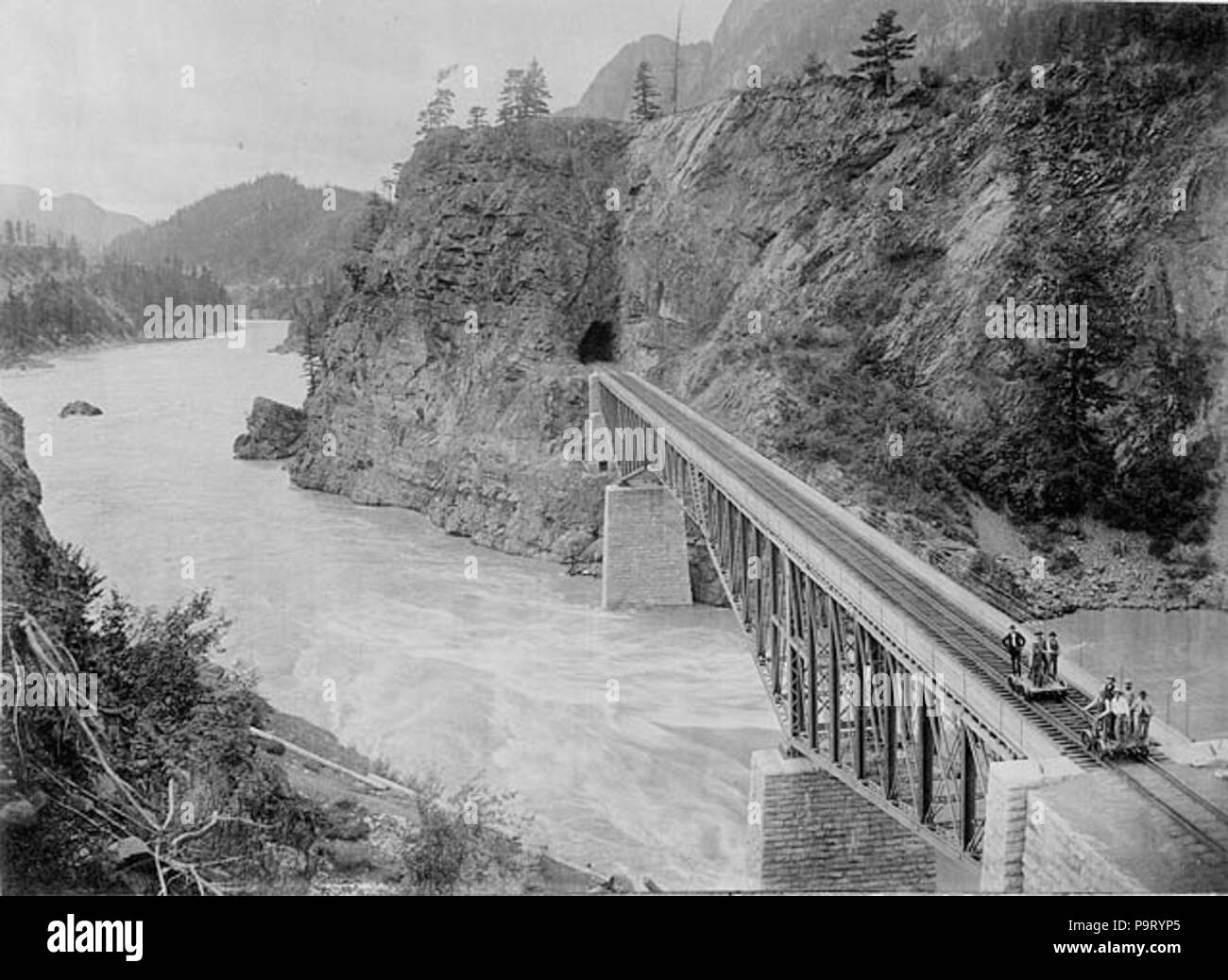 . Inglese: C.P.R. (Canadian Pacific Railway) ponte sul fiume Fraser a sud di Lytton, British Columbia. circa 1890-1894 314 Bridge Cisco Foto Stock