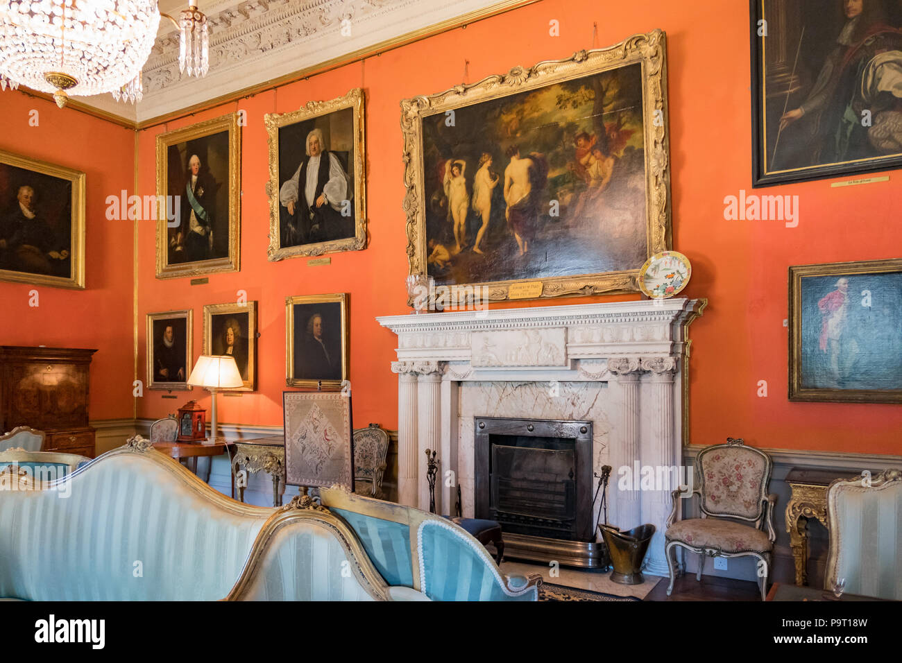 Malahide, giu 30: vista dell'interno del Castello di Malahide & giardini a giugno 30, 2018 a Malahide, nei pressi di Dublino, Irlanda Foto Stock