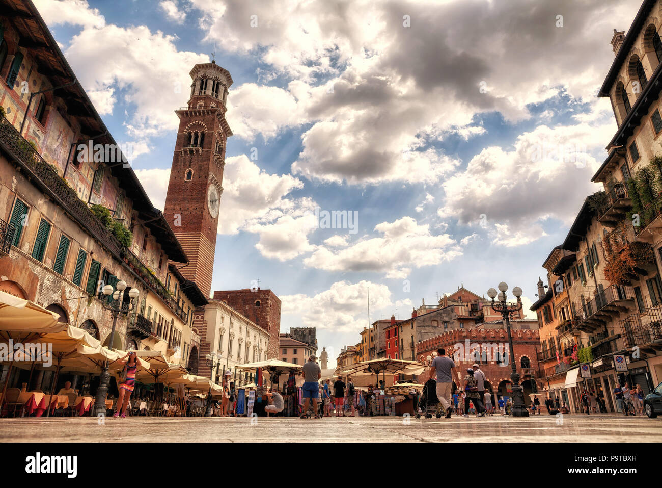 Piazza delle Erbe, Verona - Italia Foto Stock