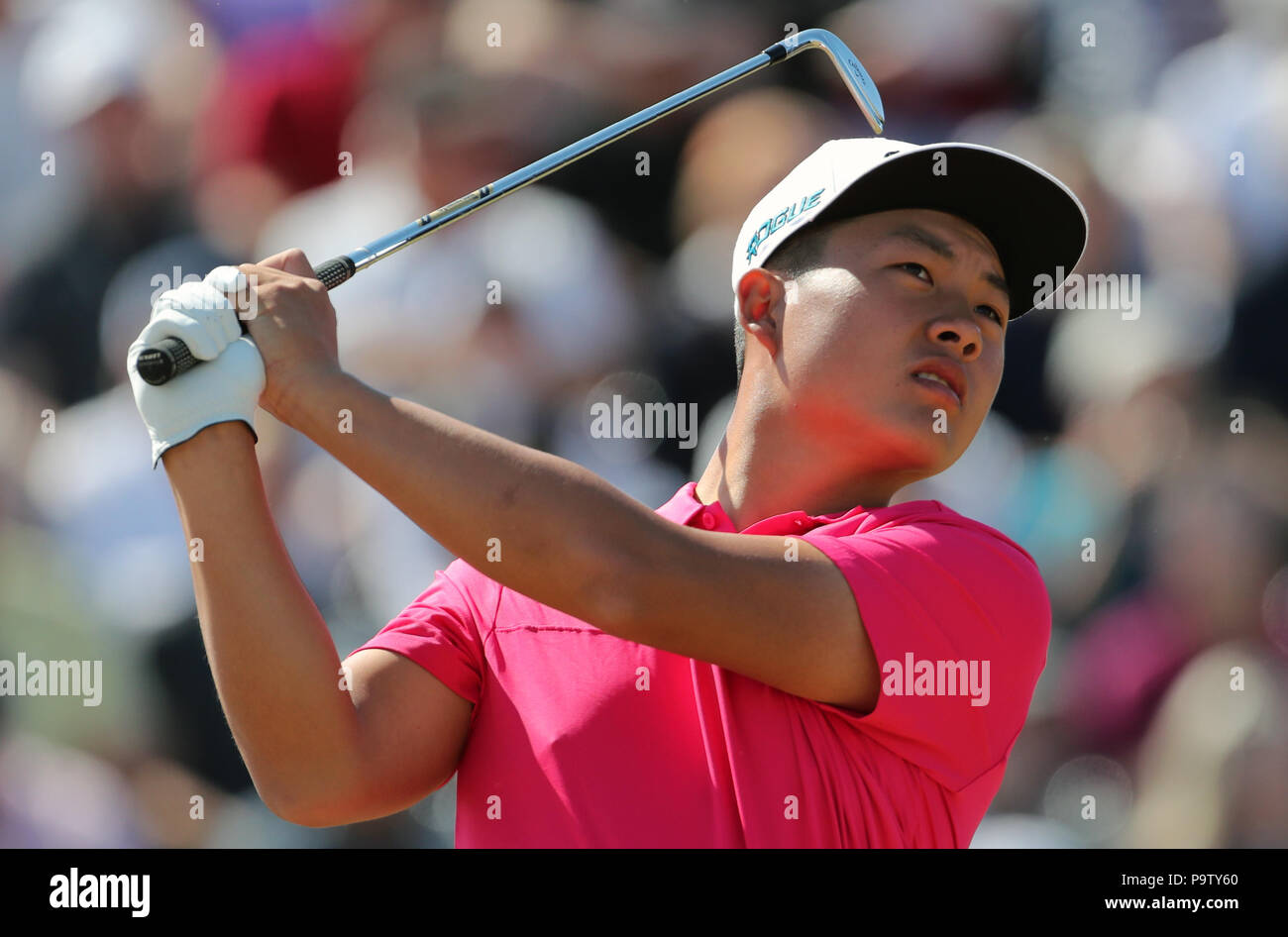 Yuxin Lin della Cina tee off il 3 durante il giorno uno del Campionato aperto 2018 a Carnoustie Golf Links, Angus. PREMERE ASSOCIAZIONE foto. Data immagine: Giovedì 19 luglio 2018. Vedi PA storia GOLF Open. Il credito fotografico dovrebbe essere: Richard Sellers/PA Wire. Foto Stock