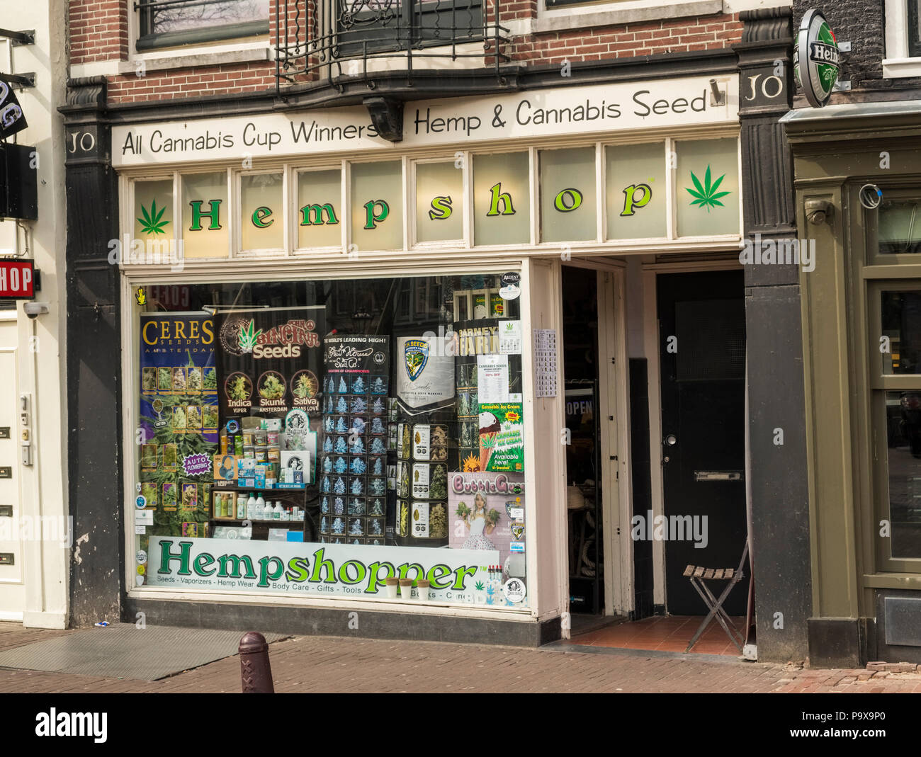 Negozio di canapa droga shop store in Amsterdam, Paesi Bassi, Olanda, Europa Foto Stock
