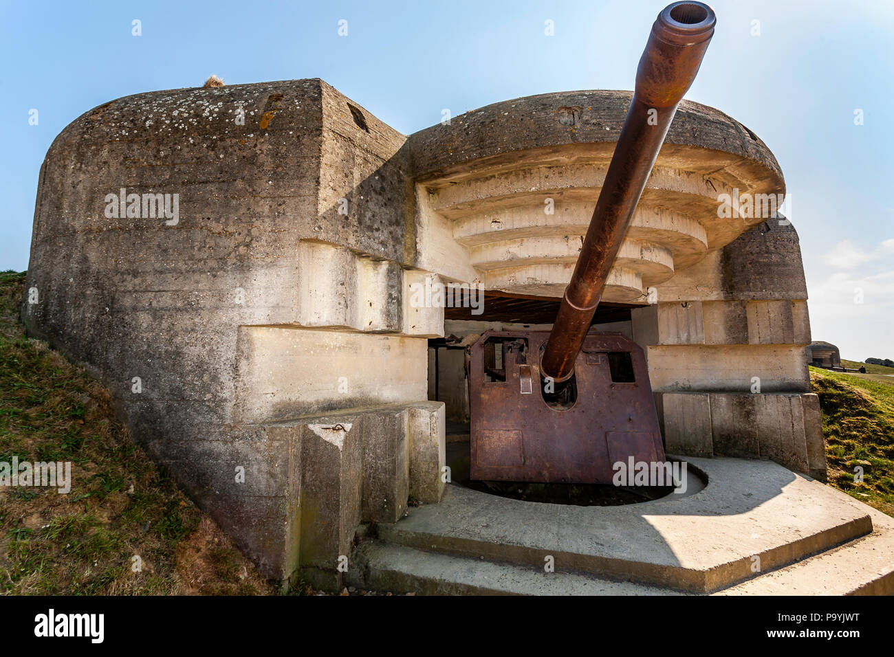Tedesco per la difesa del mare la batteria al punto-du-Hoc Normandia  Francia Foto stock - Alamy