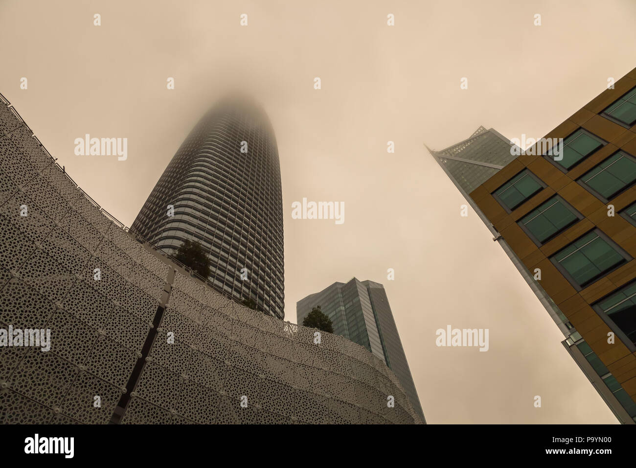 San Francisco è stata coperta con fumo colpiti dalla contea di Yolo wildfire sulla luglio 01, 2018, California, Stati Uniti. Foto Stock