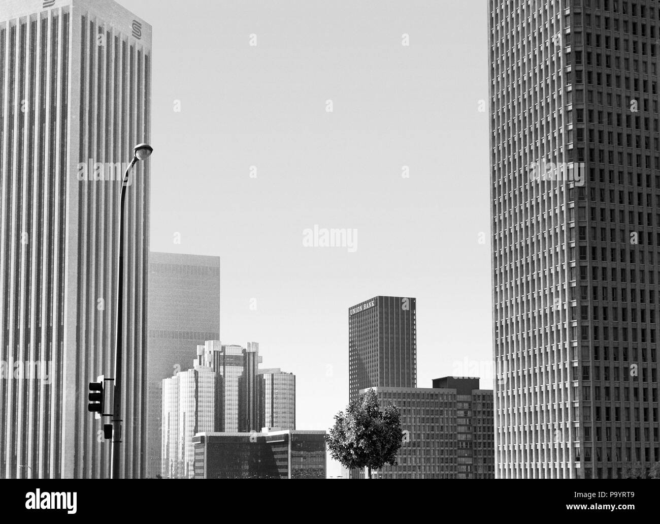 Anni Settanta skyline del centro di Los Angeles California USA - asp jo17343 Asp001 HARS grattacieli Foto Stock