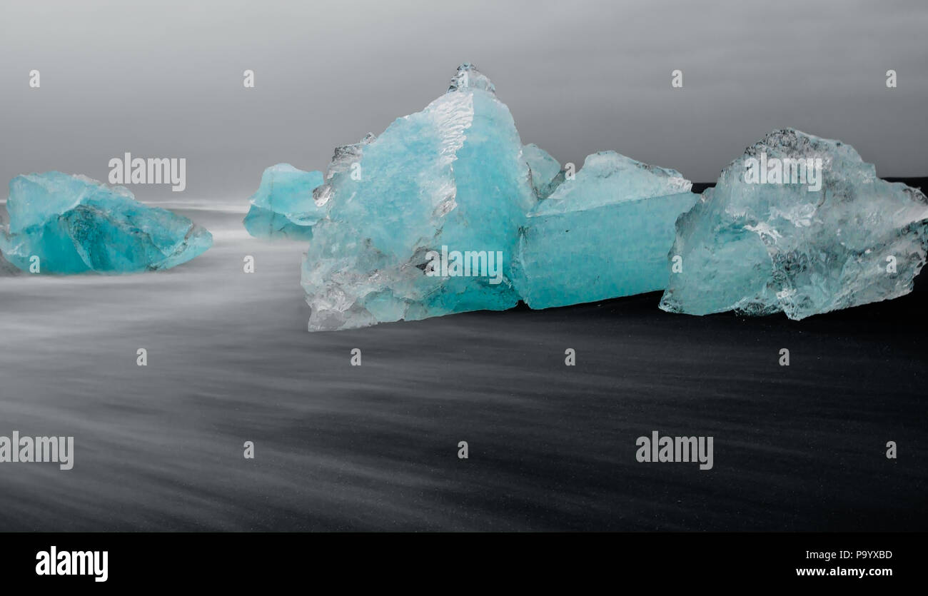 Spiaggia di diamante vicino a Jokulsarlon laguna in Islanda Foto Stock
